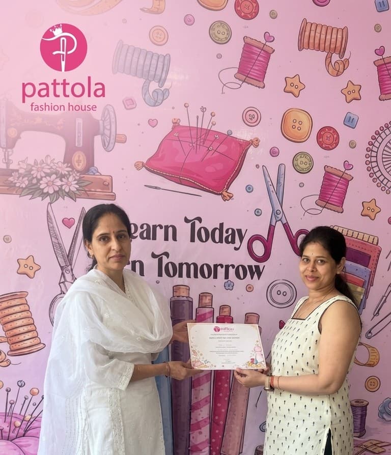 Course completion certificate handover in Greater Noida